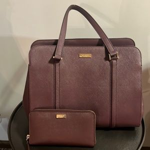 Women’s Kate spade hand bag